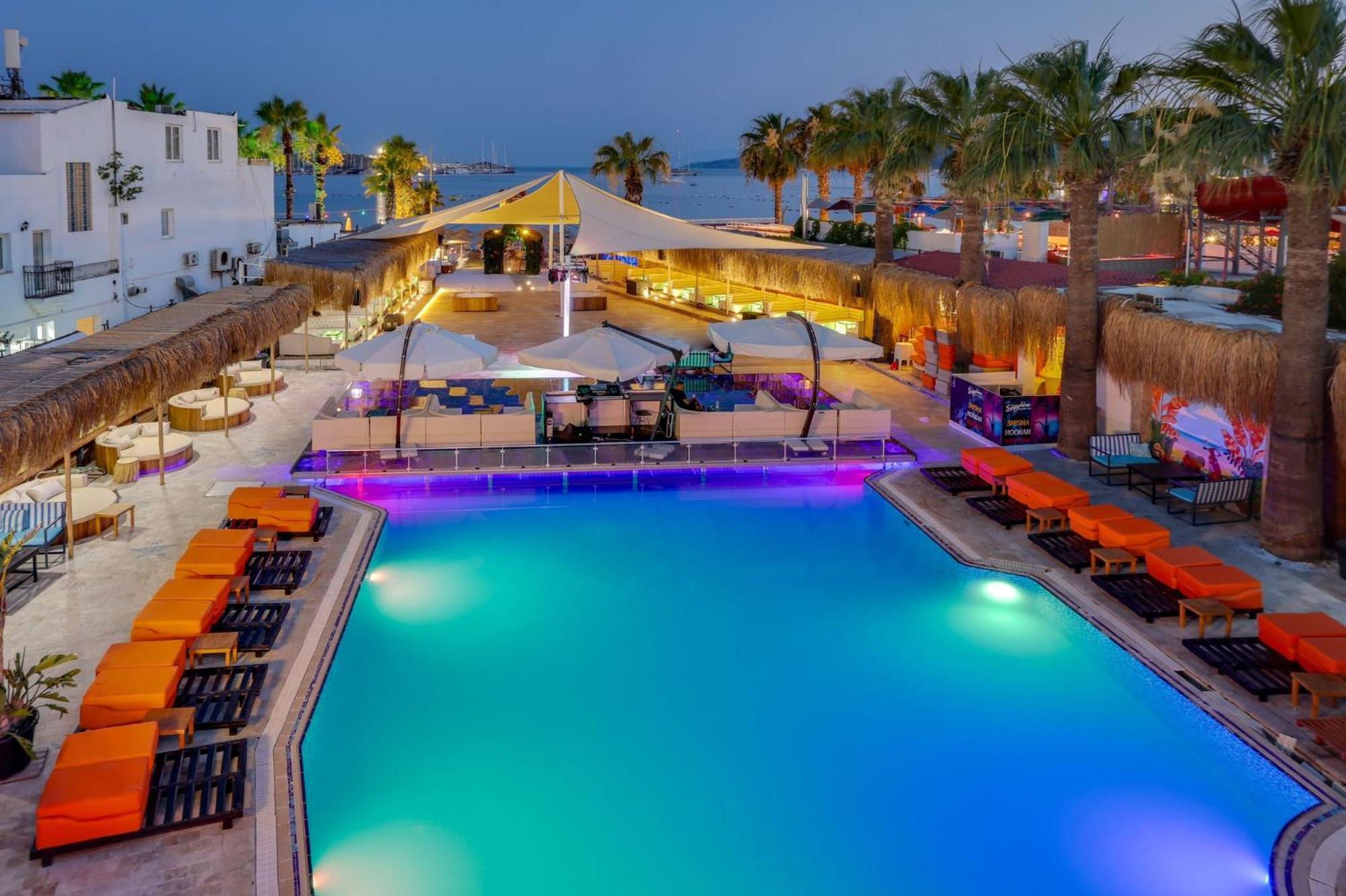 Sapphire Club Hotel Bodrum ภายนอก รูปภาพ